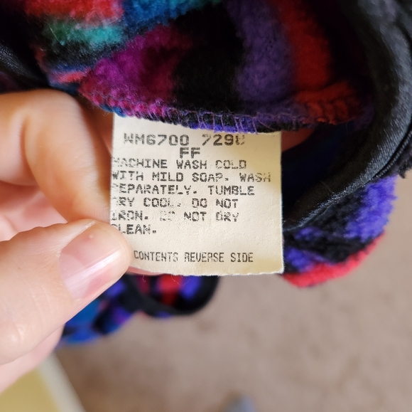 Colorful Patterned Pullover Sweater - Picture 4 of 8